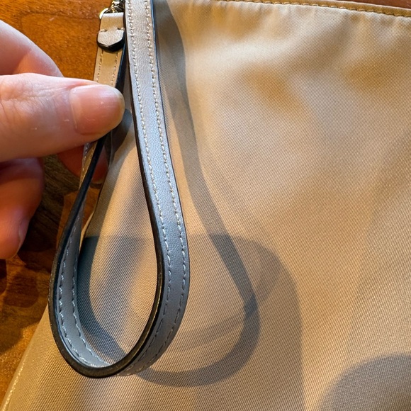 Kate Spade  Pouch - Picture 3 of 11